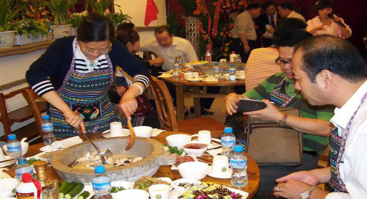 蒸汽石鍋魚(yú)餐廳